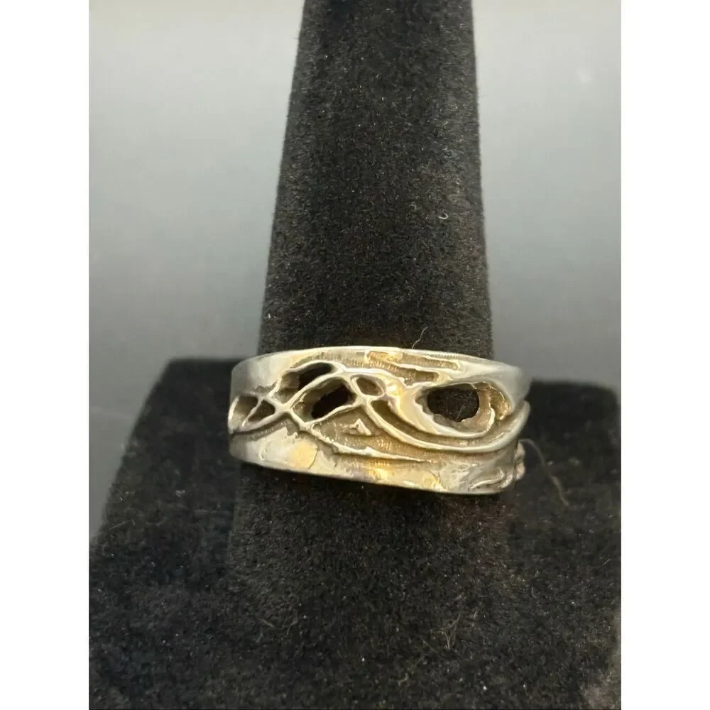 Hand Carved Sterling Silver Ring, NEW, size 7.5, Artisan, Wedding Band